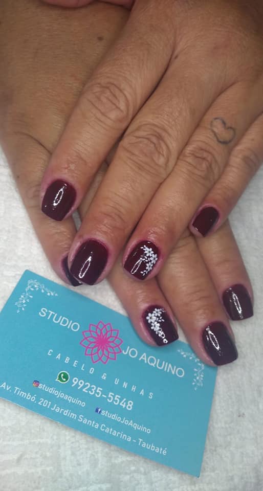 MANICURE E PEDICURE EM TAUBATÉ - SP