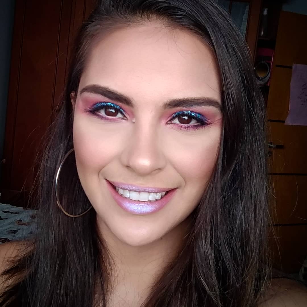 MAQUIAGEM PROFISSIONAL EM VOLTA REDONDA RJ