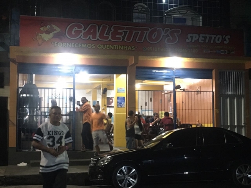 GALETOS ESPETOS NO COROADO EM MANAUS