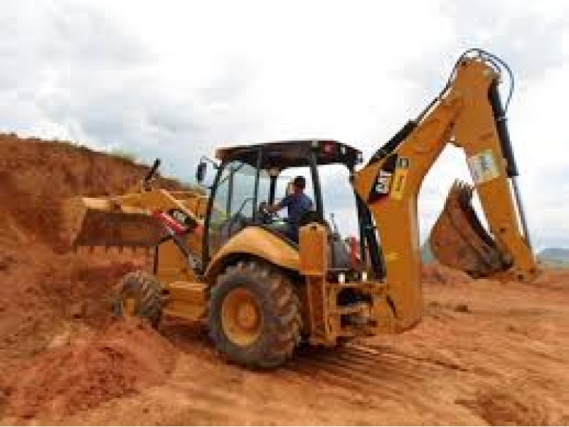 ALUGUEL DE RETROESCAVADEIRA NO MORUMBI EM SÃO PAULO