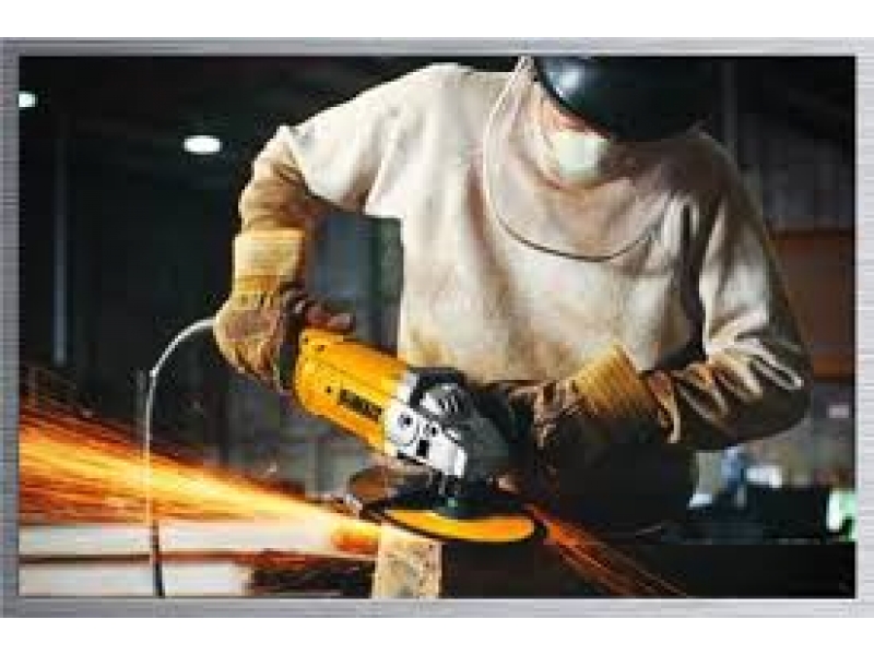 VENDA DE CORRIMÃOS, PUXADORES, MESAS, ESCADAS, ARARAS EM GERAL NO MORUMBI EM SÃO PAULO