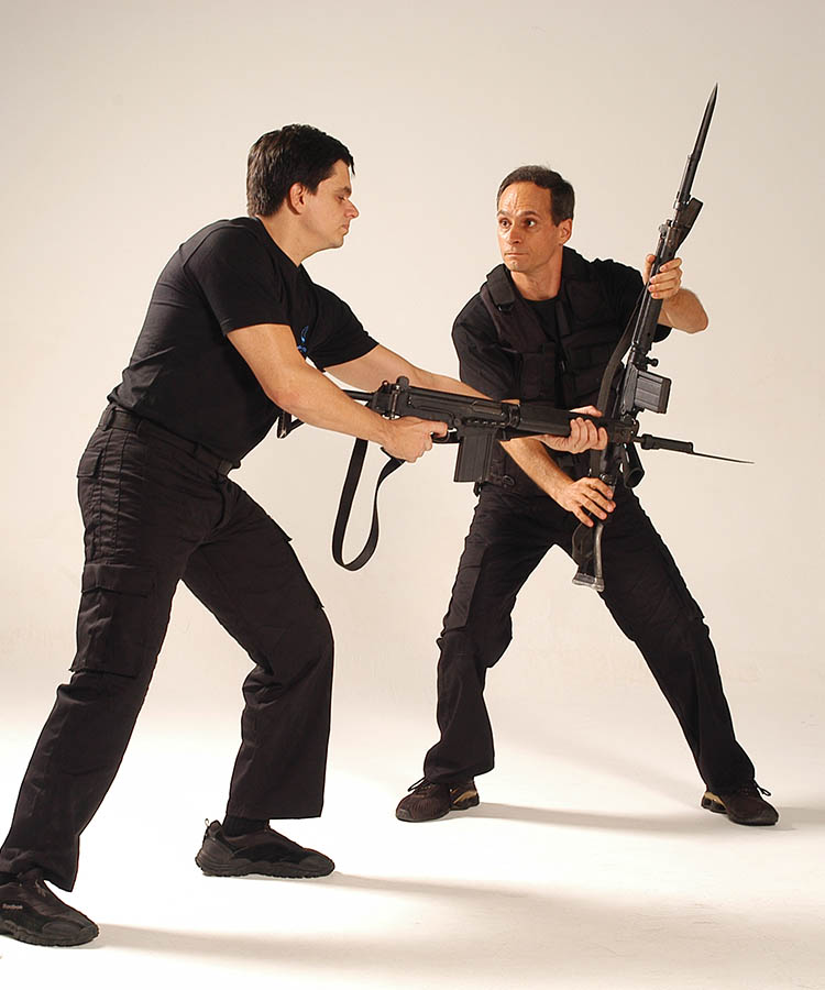 AULAS DE KRAV MAGA EM PETRÓPOLIS