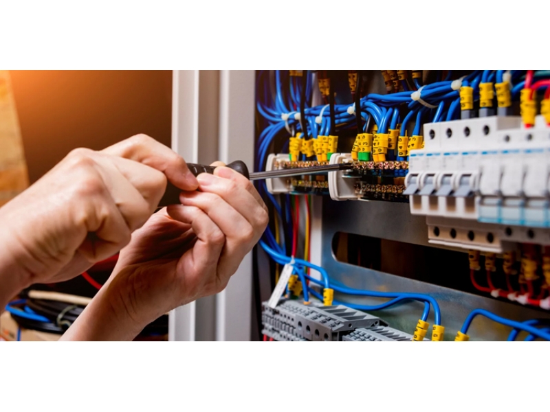 ELETRICISTA INDUSTRIAL EM CACHOEIRO DE ITAPEMIRIM - ES