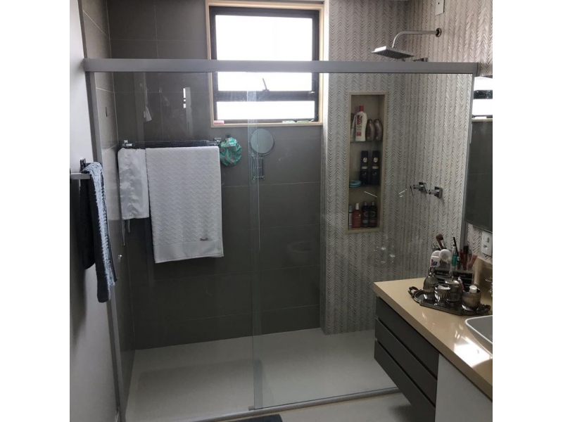 VIDRAÇARIA EM ESTRELA DALVA - MG 