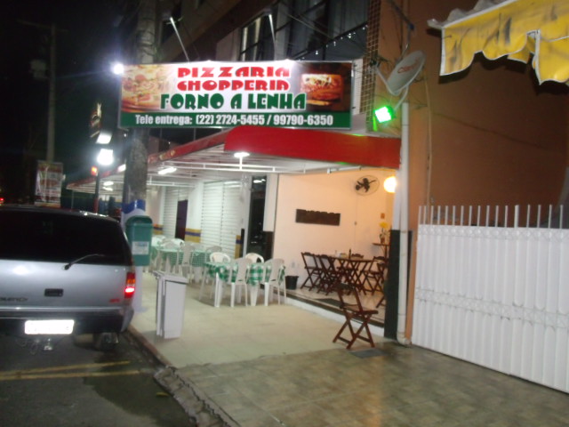 PIZZARIA CHOPERIA EM CAMPOS DOS GOYTACAZES - FORNO A LENHA