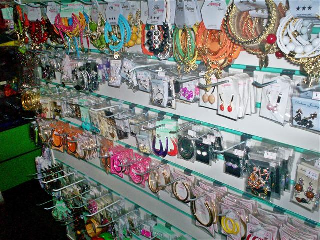 BIJOUTERIAS E PEÇAS PARA MONTAGENS EM PARAIBA DO SUL - ARTE DESCOLADA