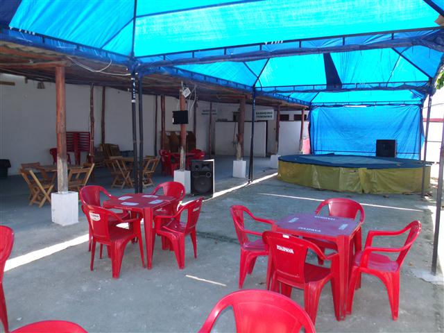 CASA DE FESTAS NA PRAIA DE MAUA RJ