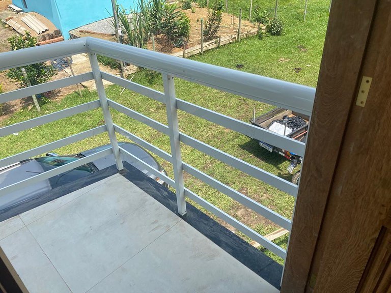 PORTA JANELA PORTAO EM SAO PEDRO DA ALDEIA - RJ