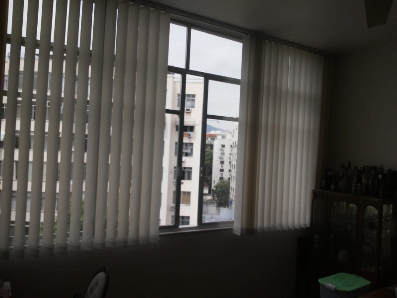 PERSIANAS EM ALÉM PARAÍBA - MG