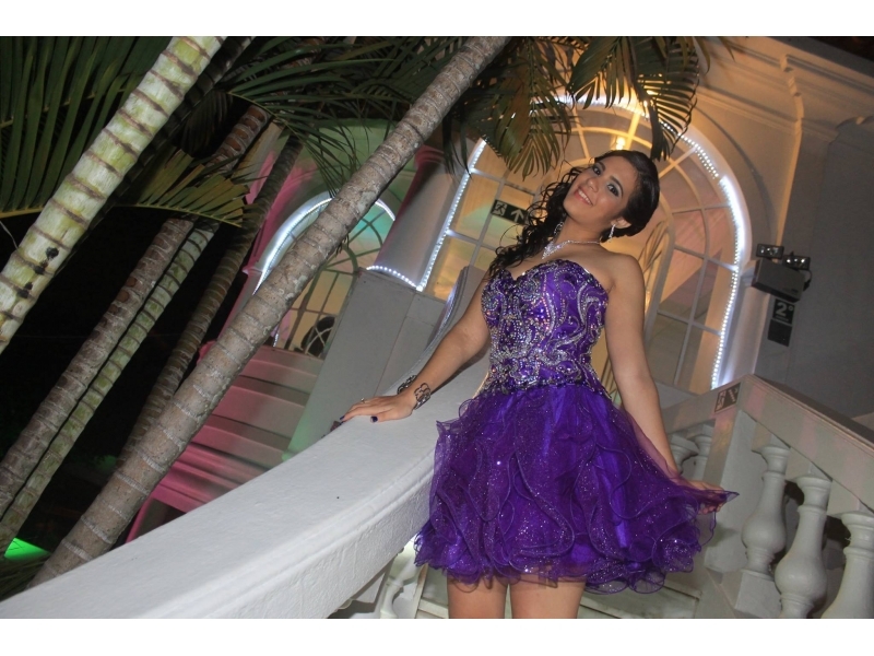 ALUGUEL DE VESTIDOS PARA FESTAS NA ILHA DO GOVERNADOR - RJ