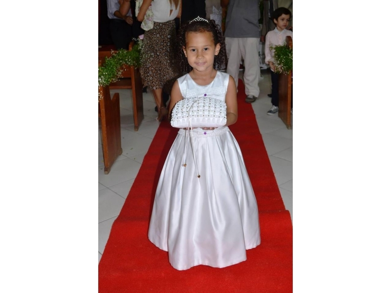 ALUGUEL DE VESTIDOS PARA FESTAS NA ILHA DO GOVERNADOR - RJ