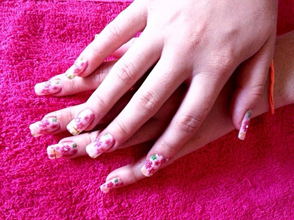 MANICURE PEDICURE EM ARAGUAINA