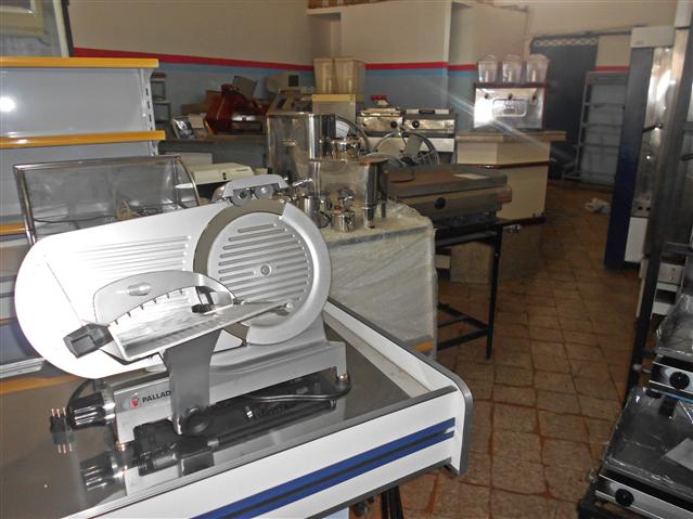 INSTALAÇÕES COMERCIAIS EM TRÊS RIOS - CAM MARQUES