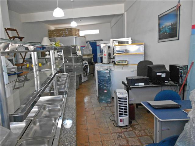 INSTALAÇÕES COMERCIAIS EM TRÊS RIOS - CAM MARQUES