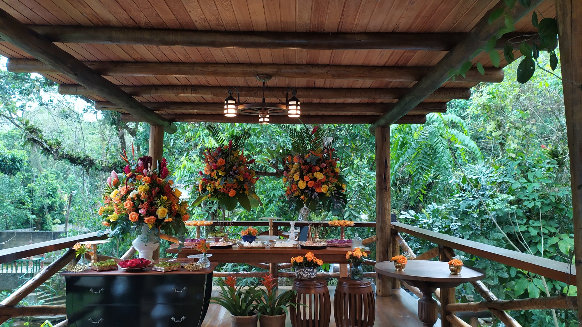 ALUGUEL DE SITIOS PARA FESTAS E EVENTOS EM GUAPIMIRIM - RJ