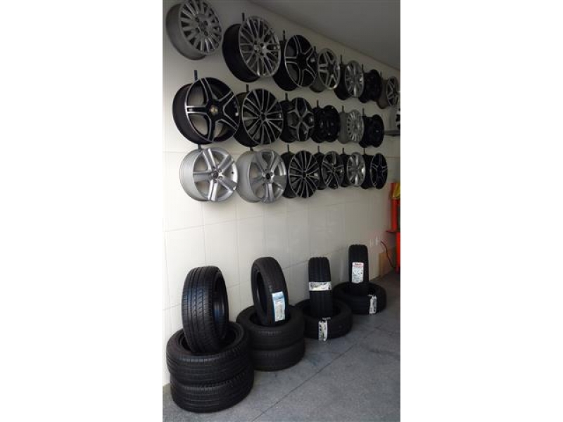 PNEUS EM PROPRIÁ - WhatsApp Online