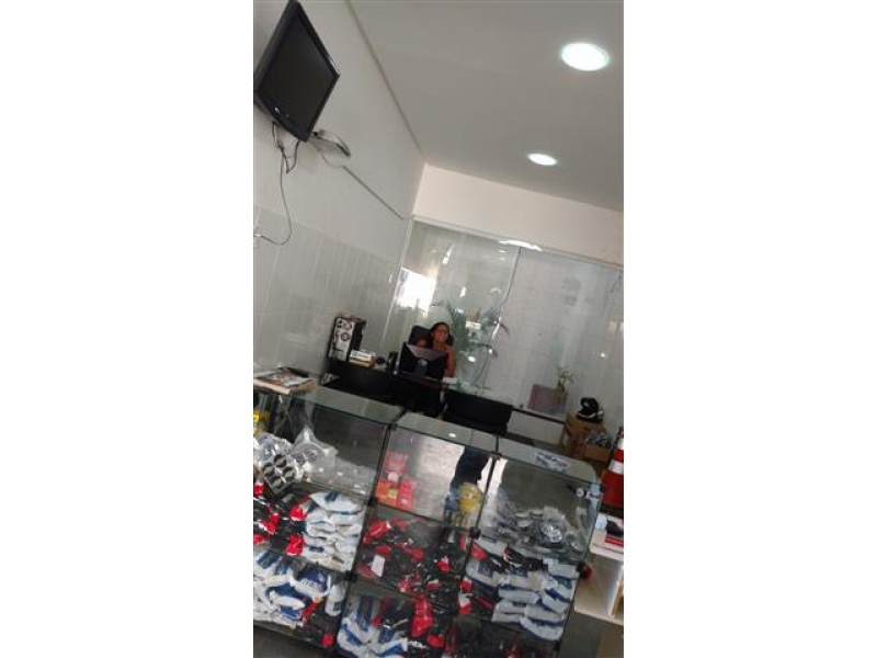 PNEUS EM PROPRIÁ - WhatsApp Online