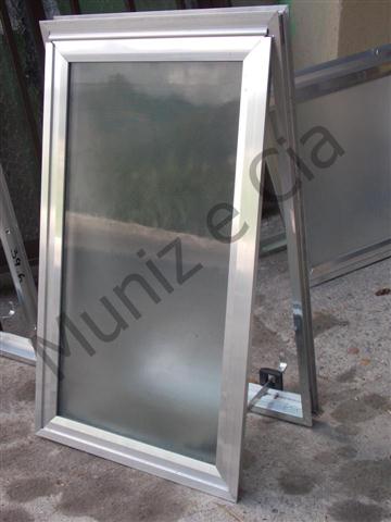 ESQUADRIA DE ALUMINIO E VIDRACARIA NO RETIRO EM PETROPOLIS RJ