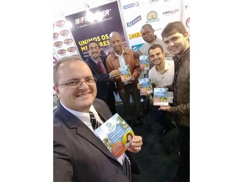 ESTANDE ASSOCIATIVO - ANUNCIO EM FOCO