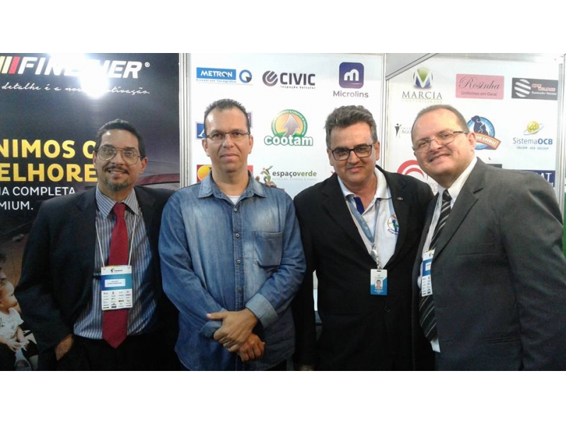 ESTANDE ASSOCIATIVO - ANUNCIO EM FOCO