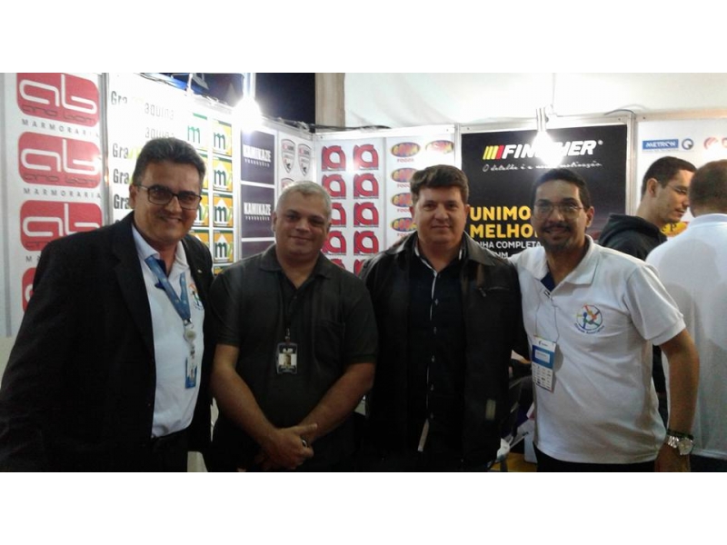 ESTANDE ASSOCIATIVO - ANUNCIO EM FOCO