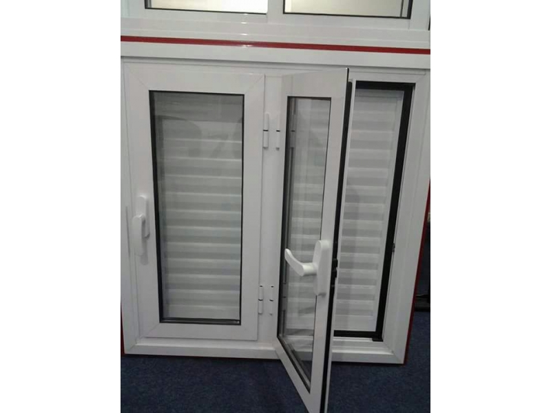 JANELAS ACÚSTICAS NO RECREIO DOS BANDEIRANTES - RJ