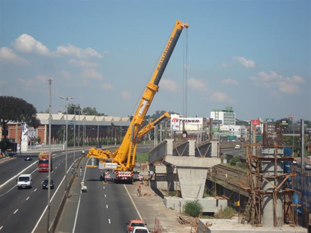 ALUGUEL DE GUINDASTE E PLATAFORMAS EM PORTO ALEGRE RS - 3Z