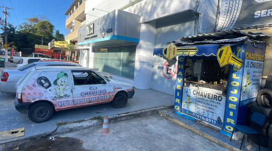 CHAVEIRO 24 HORAS EM CHARITAS - RJ