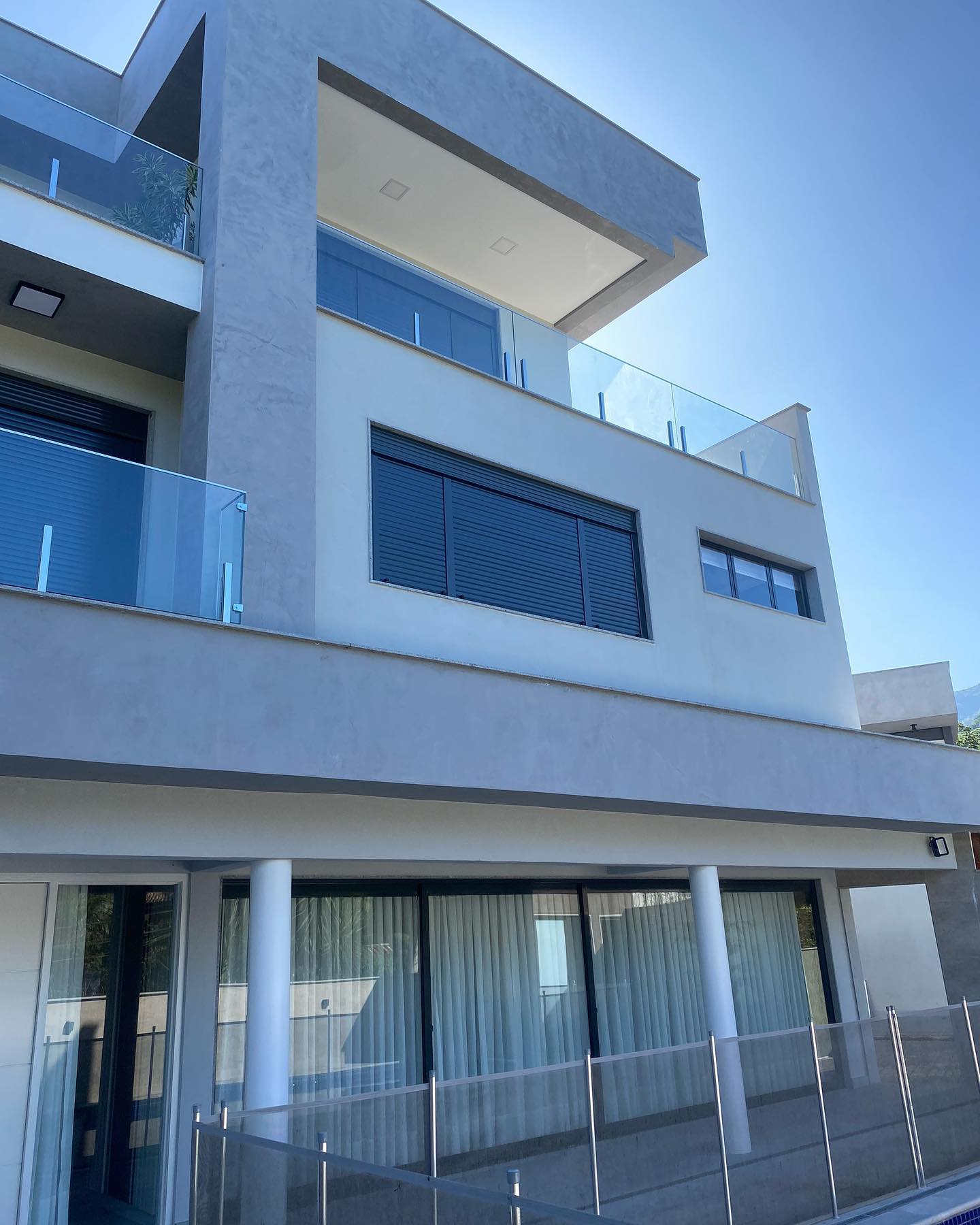 ESQUADRIAS DE ALUMINIO PVC E VIDROS EM TERESÓPOLIS RIO DE JANEIRO 