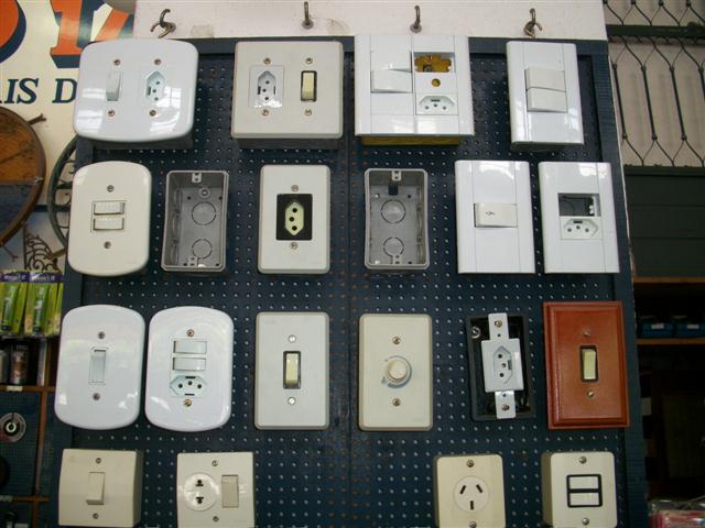 MATERIAIS DE CONSTRUÇÃO NO BINGEN EM PETROPOLIS - LOJÃO 17 - RJ