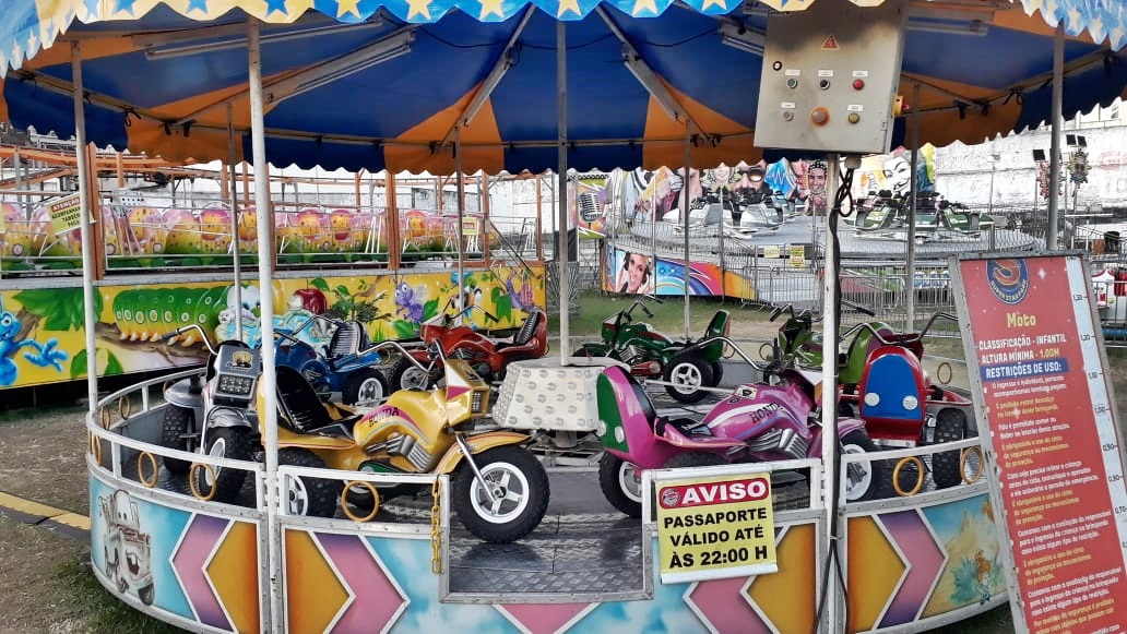 PARQUE DE DIVERSÃO EM TRÊS RIOS - RJ