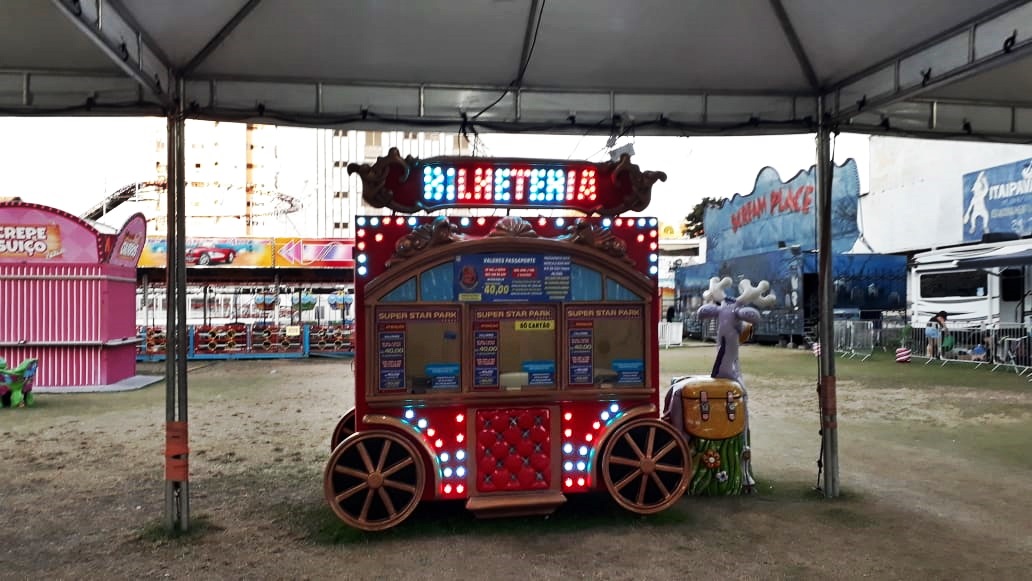 PARQUE DE DIVERSÃO EM TRÊS RIOS - RJ