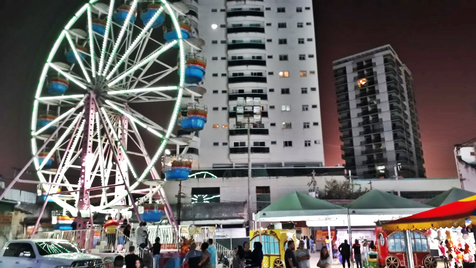 PARQUE DE DIVERSÃO EM TRÊS RIOS - RJ