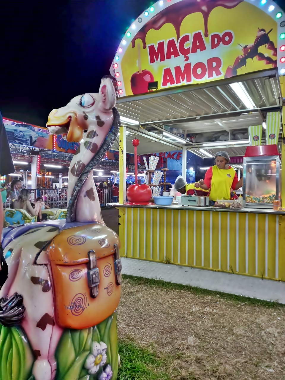 PARQUE DE DIVERSÃO EM TRÊS RIOS - RJ