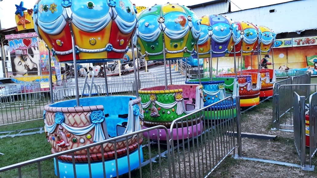 PARQUE DE DIVERSÃO EM TRÊS RIOS - RJ