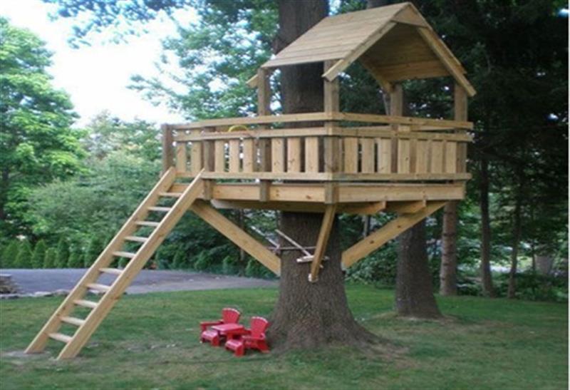 PARQUINHO DE MADEIRA EUCALIPTO EM MANGARATIBA - RJ