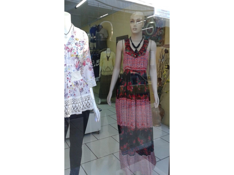 LOJA DE ROUPAS FEMININAS EM JARDIM PRIMAVERA - RJ