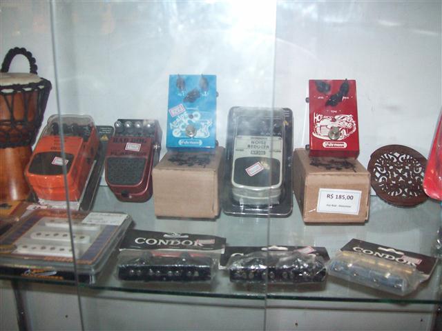 INSTRUMENTOS MUSICAIS NA TIJUCA - VIOLAO CARIOCA