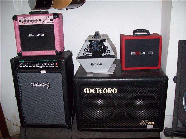 INSTRUMENTOS MUSICAIS NA TIJUCA - VIOLAO CARIOCA