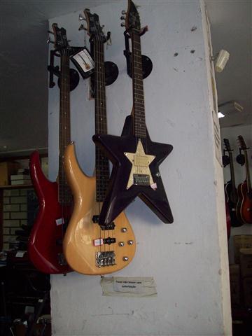 INSTRUMENTOS MUSICAIS NA TIJUCA - VIOLAO CARIOCA