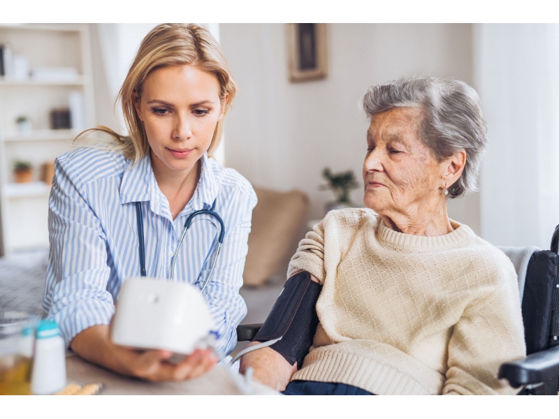 CUIDADORA DE IDOSO EM DUQUE DE CAXIAS - RJ 
