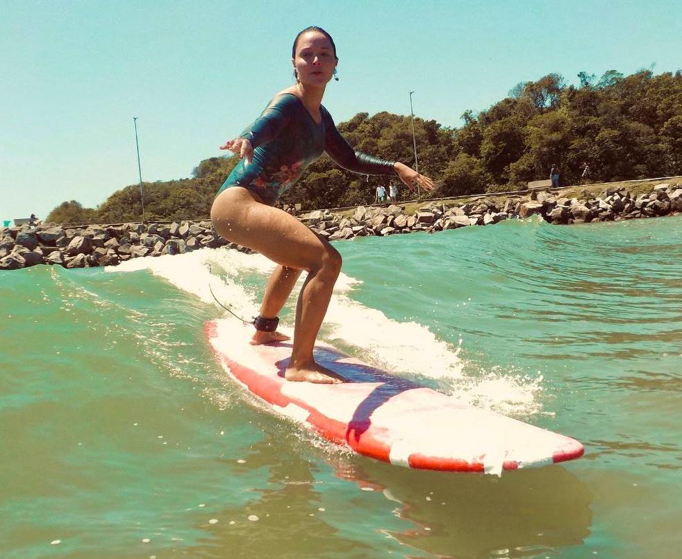 ESCOLA DE SURF NA BARRA DA LAGOA EM FLORIANÓPOLIS - SC