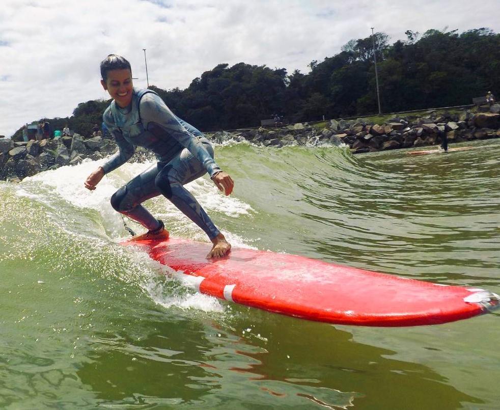 ESCOLA DE SURF NA BARRA DA LAGOA EM FLORIANÓPOLIS - SC