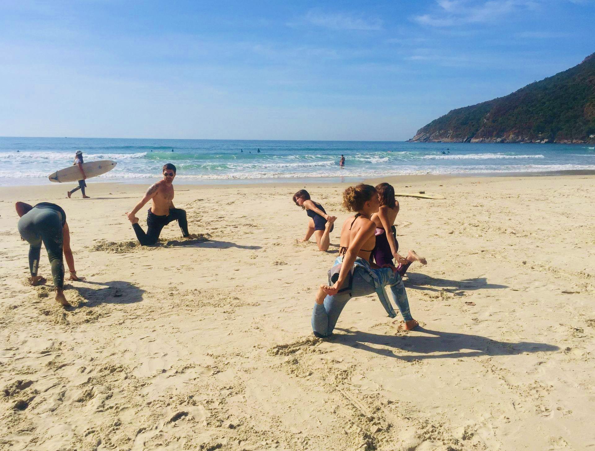 ESCOLA DE SURF NA BARRA DA LAGOA EM FLORIANÓPOLIS - SC