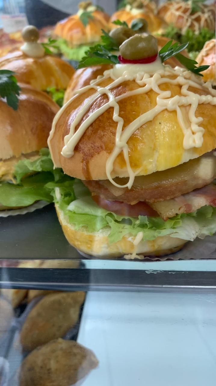 PADARIA E CONFEITARIA EM CACHOEIRO DE ITAPEMIRIM-ES