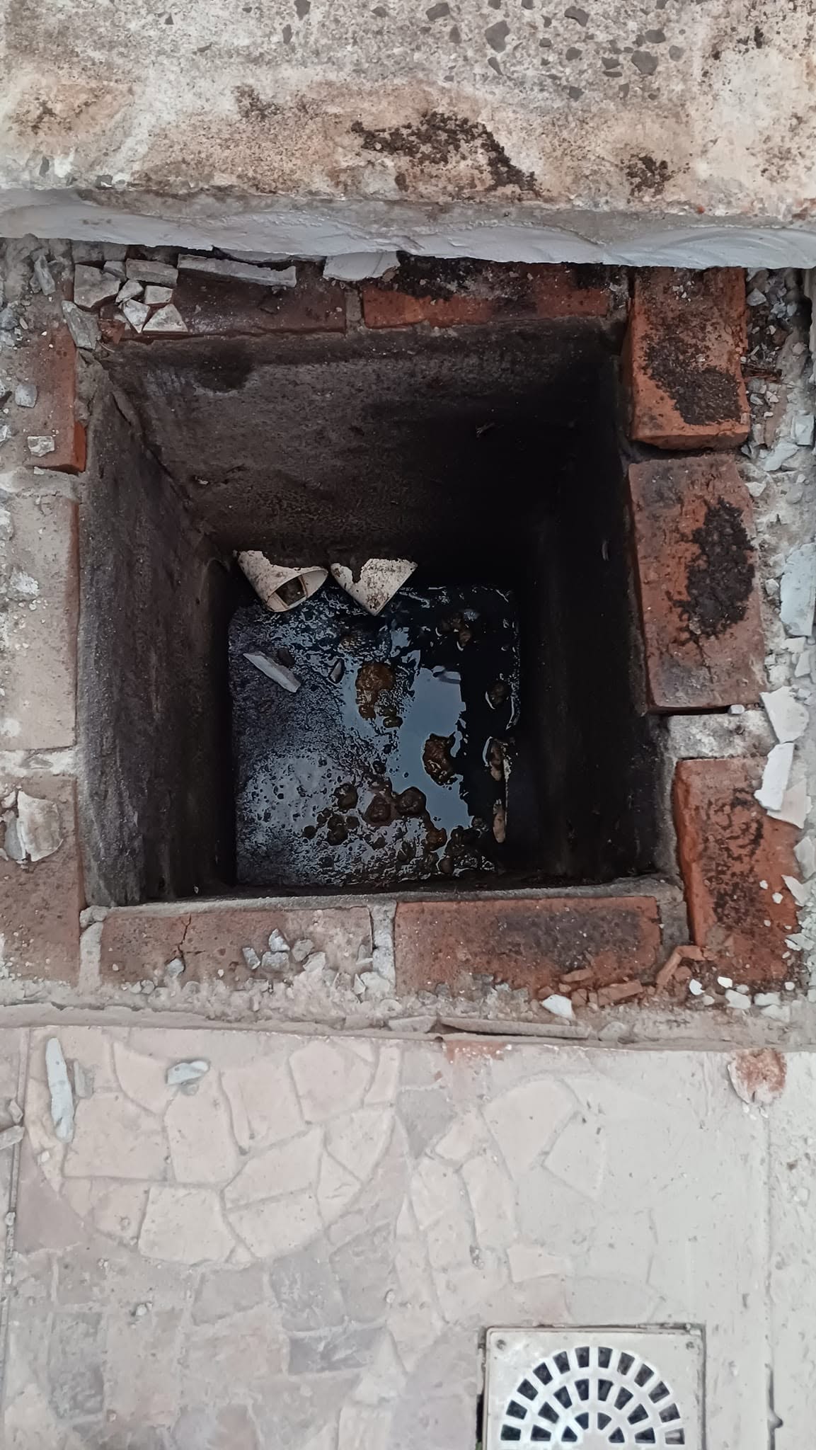 DESENTUPIMENTO E LIMPEZA DE CAIXA DE GORDURA EM SANTA MARIA RS