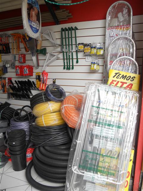 MATERIAIS ELÉTRICOS E HIDRÁULICOS NO INDEPENDÊNCIA PETRÓPOLIS - L.L. MATERIAIS