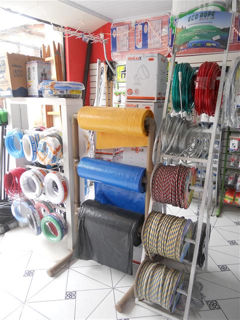 MATERIAIS ELÉTRICOS E HIDRÁULICOS NO INDEPENDÊNCIA PETRÓPOLIS - L.L. MATERIAIS