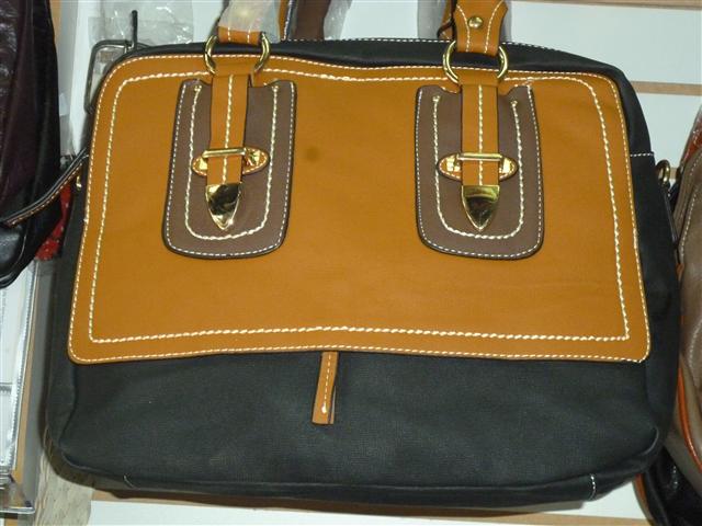 BOLSAS CARTEIRAS CINTOS EM PETROPOLIS - BC COURO - RJ