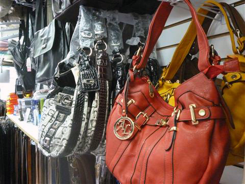 BOLSAS CARTEIRAS CINTOS EM PETROPOLIS - BC COURO - RJ